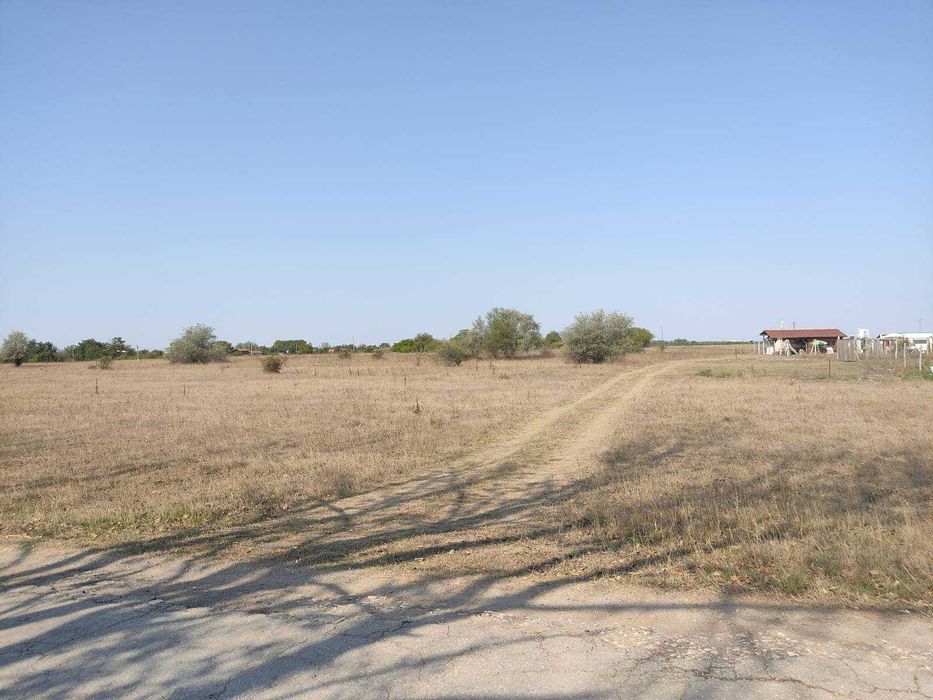 Продава се Парцел в с. Крапец, Област Добрич - 2500 кв.м за 31 €/кв.м - Снимка #1