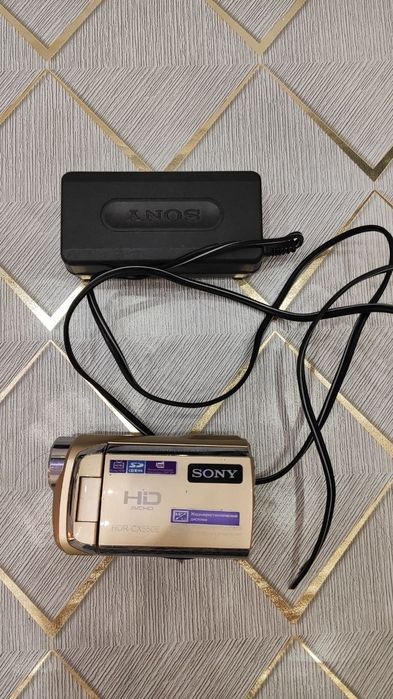 Видеокамера Sony Handycam HDR-CX550E