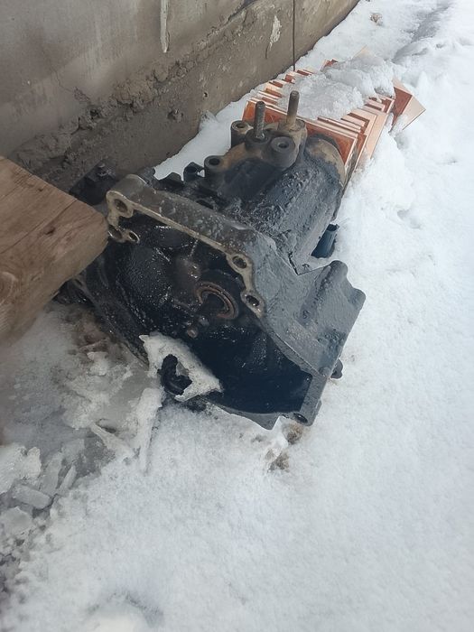 Продам каровку передачу