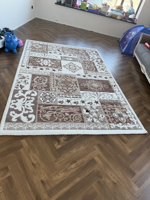 Продам ковер в хорошем состояний