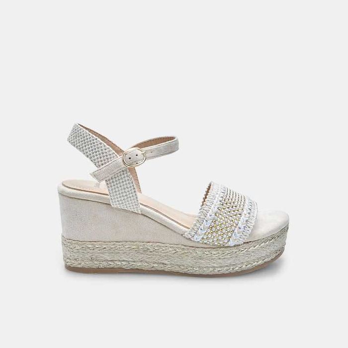 Дамски сандали на платформа BATA