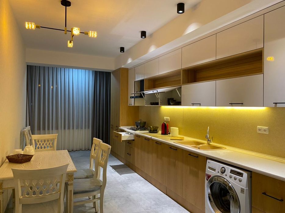 Срочно сдаётся 3 х комнатная люкс квартира