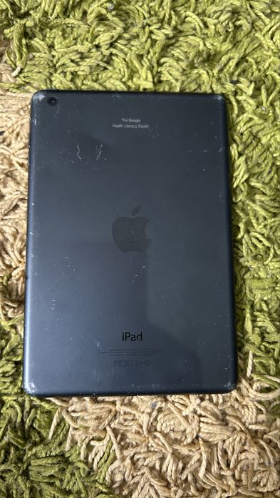 Tableta Ipad mini 1 merge ok