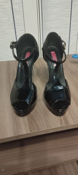 Продам Туфли в хорошем состоянии