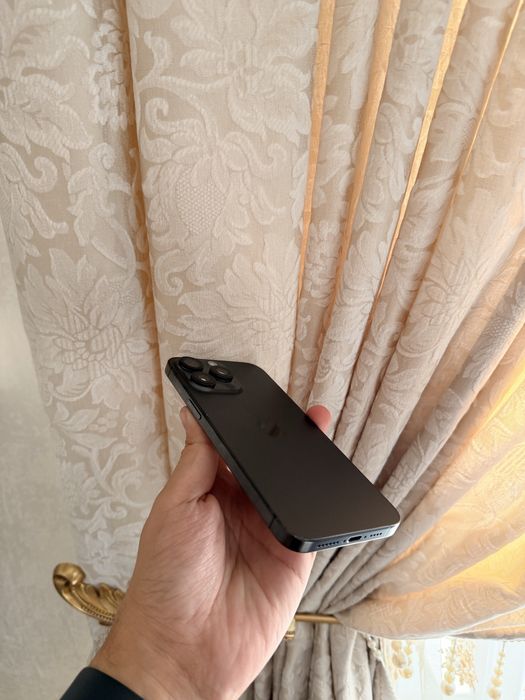 iPhone 15 Pro Max 256Gb - В отличном состоянии