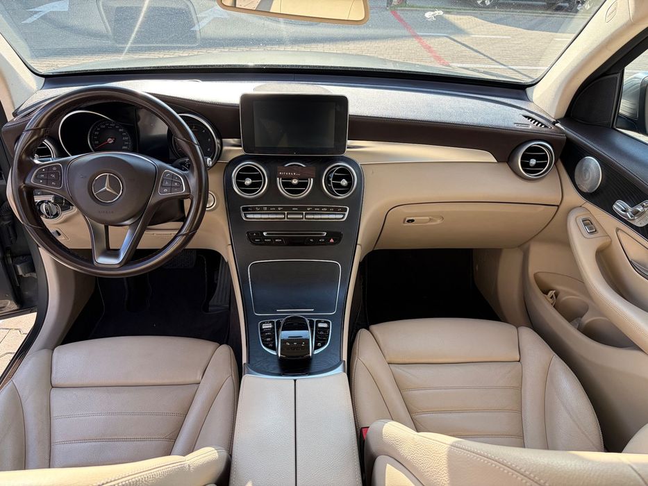 Mercedes-Benz GLC Mercedes Benz GLC 250 D 4MATIC an 2016