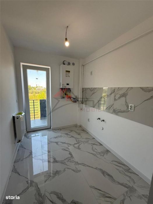 Vanzare apartament cu 1 camera, loc de parcare - Lunca Cetatuii - Comi
