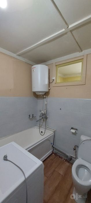 1 ком. квартира, 1/1/2 (1 этаж). Спутник 5 (Сергели). Дом деревянный.