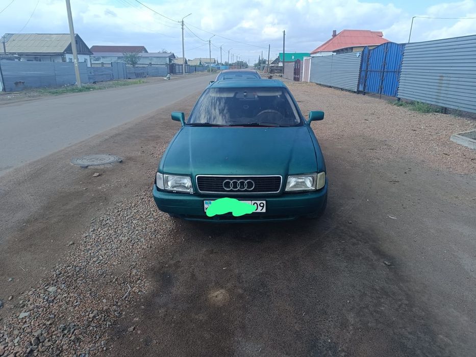 Продаю машину Ауди 80 б 4