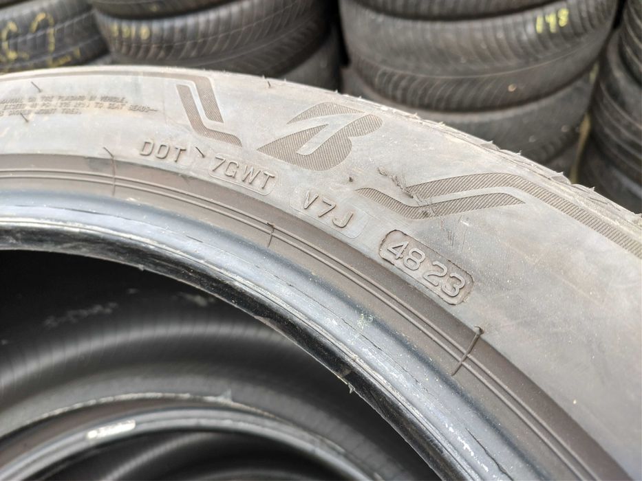 2бр Летни гуми 285 40 21 - Bridgestone
