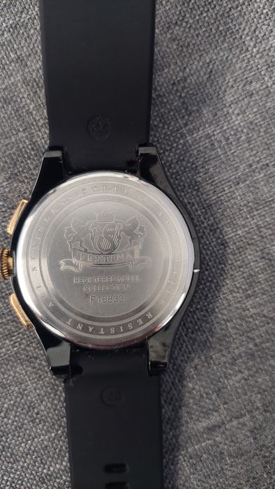 Часовник Festina F16833
