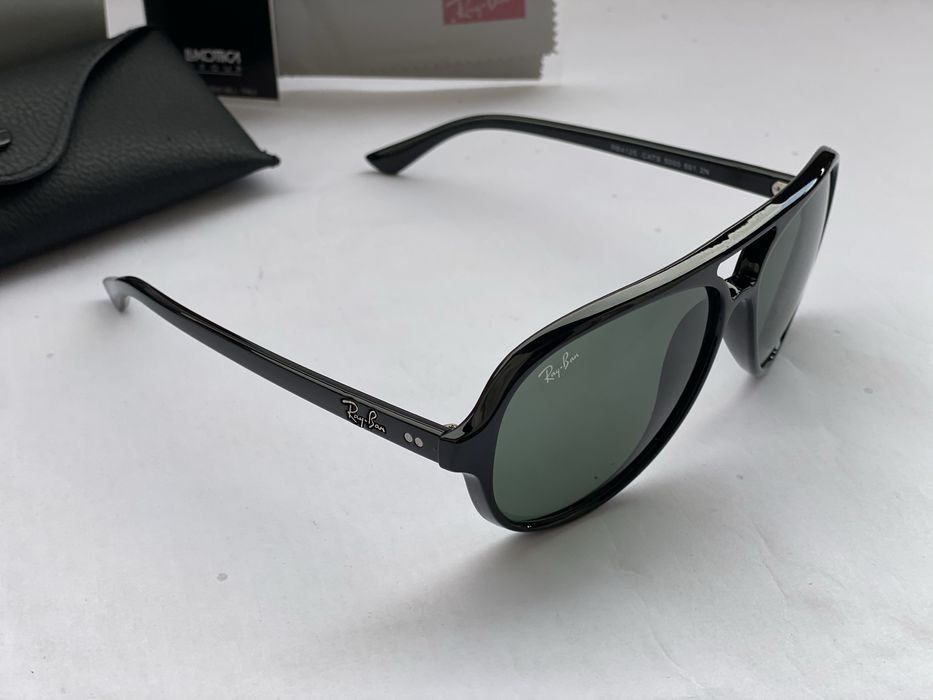 Ochelari de soare RAY BAN 4125 Cats 5000 Noi