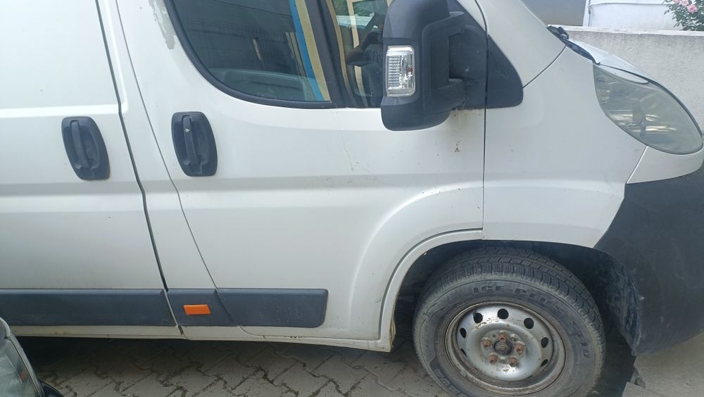 Vând/DEZMEMBREZ  Fiat Ducato 2.3 Diesel 6 trepte(MASINA ESTE LA CHEIE)