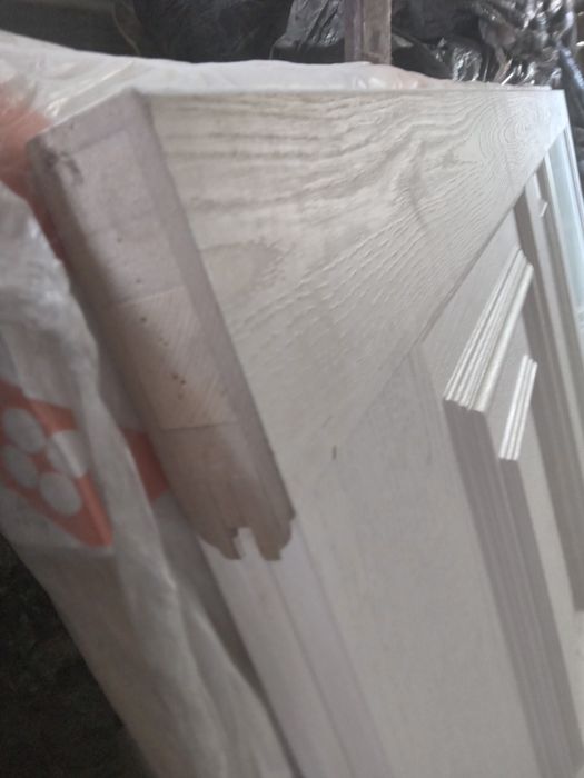 Есік сатылады продаются двер