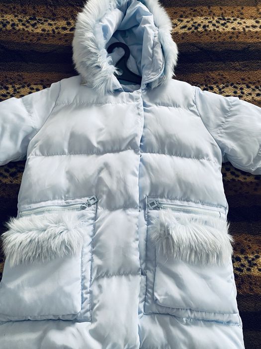 Продам новую куртку.