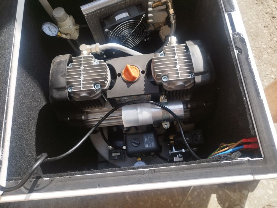 Безмаслен зъболекарски компресор