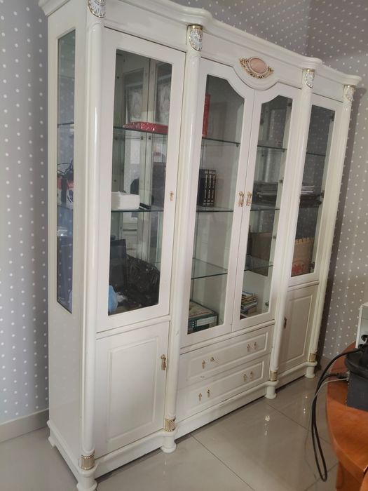 Шкаф для гостиной можно в  офис офисный шкаф