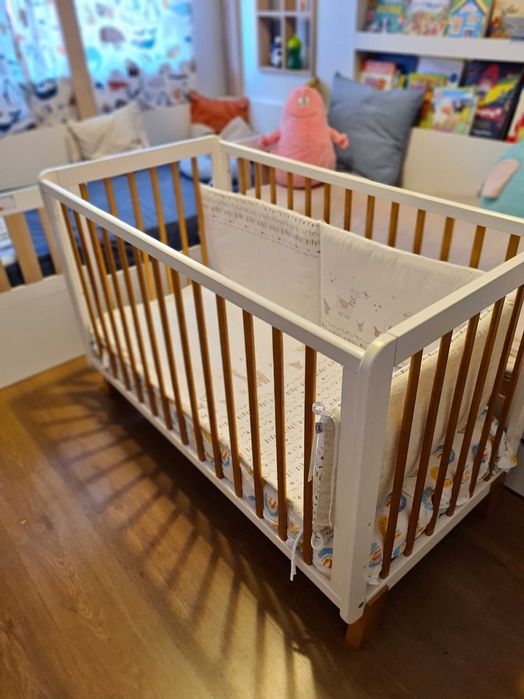Дървена детска кошара с матрак