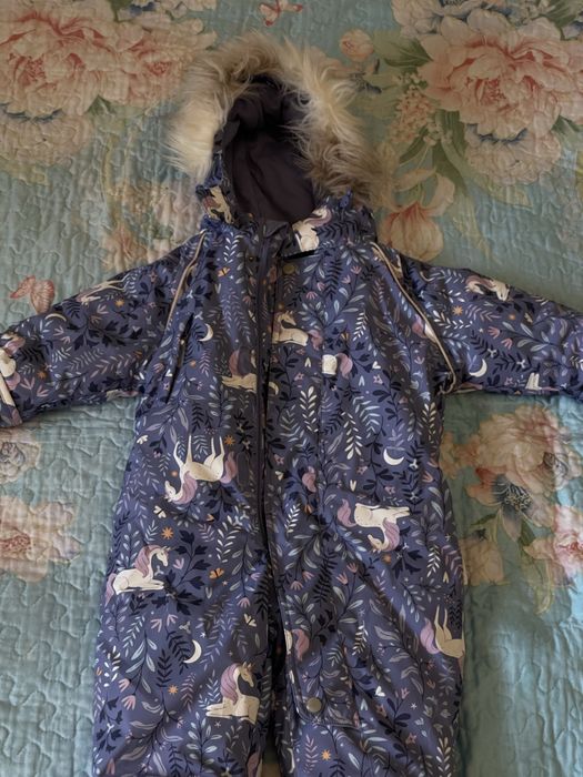 Продаю комбинезон в отличном состоянии.