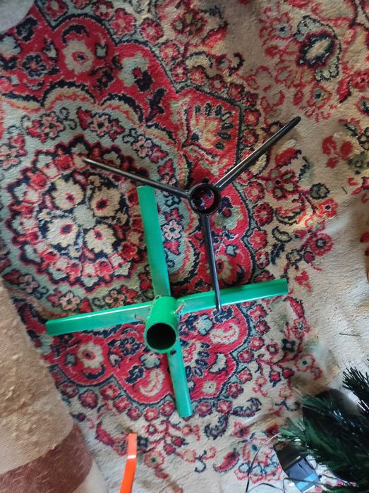 Елка искусственная