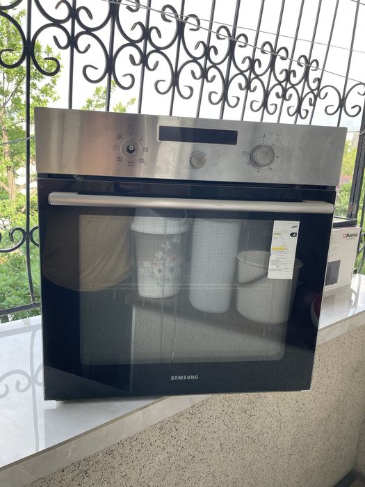 Духовой шкаф Samsung