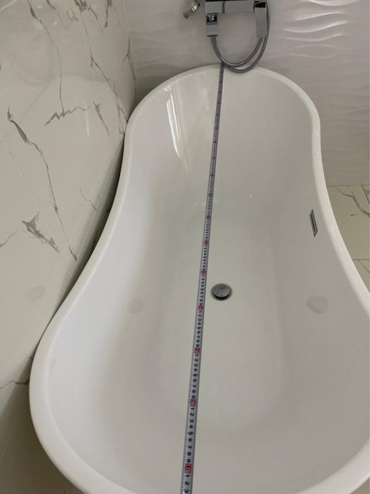 Отдельностоящая ванна