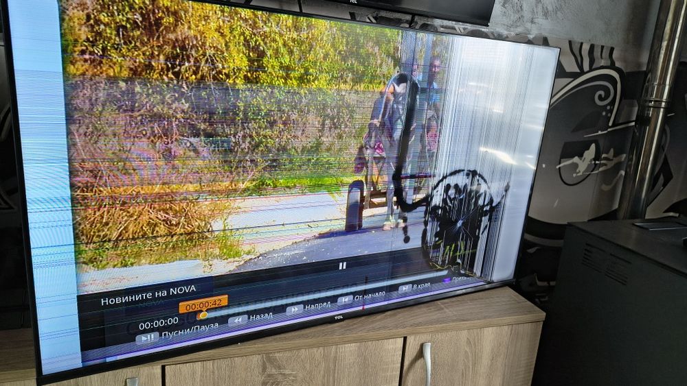 Телевизор TCL 40"