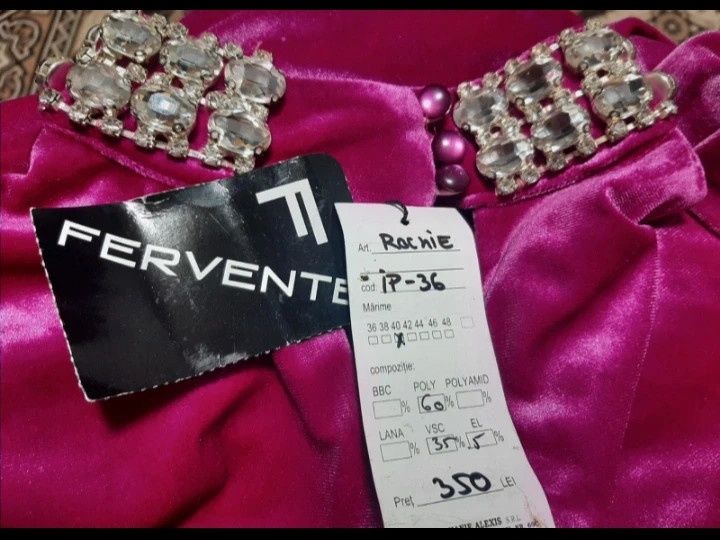 Rochie midi nouă cu diamante