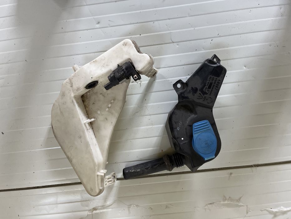 Vas lichid parbriz stropgel motoras pompita audi a6 c7 a7 a8 4g 4h