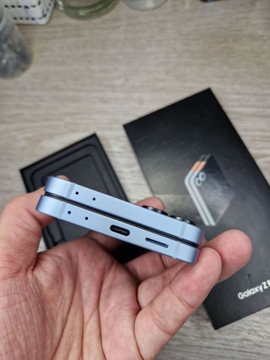 samsung Z flip 6 12/256Gb