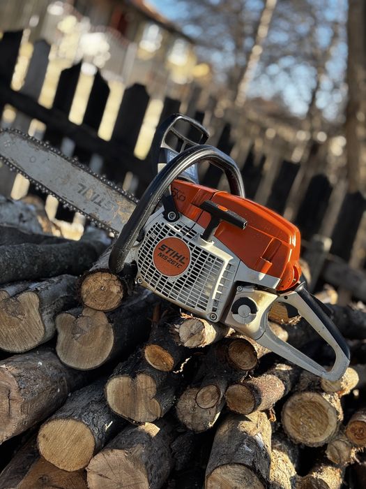 Stihl Ms 261C.