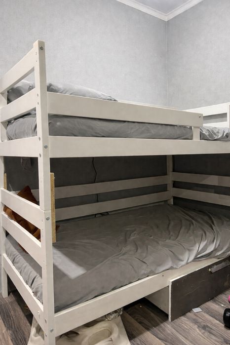 Двух ярусная детская кровать