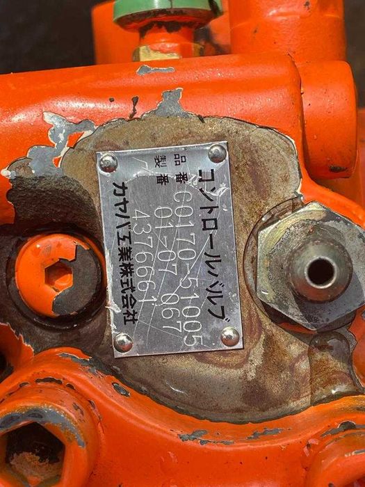 Distribuitor  hidraulic FIAT HITACHI EX 215