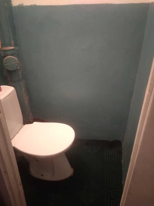 Srochna uy sotiladi 8MKR 2HONALI