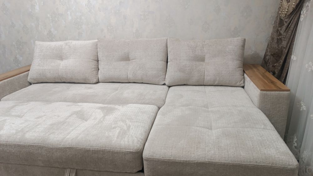 Ugolok mebel  mexmonxonaga