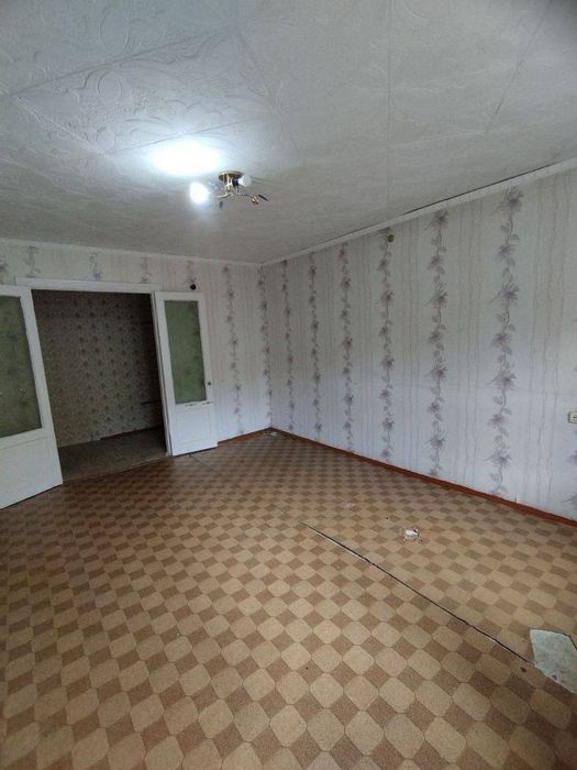Продам 2-комнатную квартиру