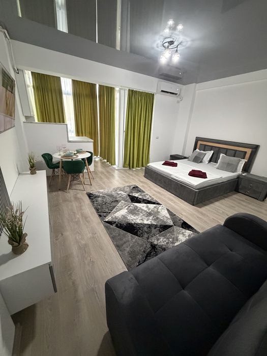 Inchriez apt 1 camera mamaia nord /almar/