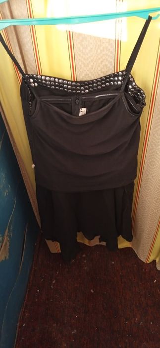 Продам чёрное платье