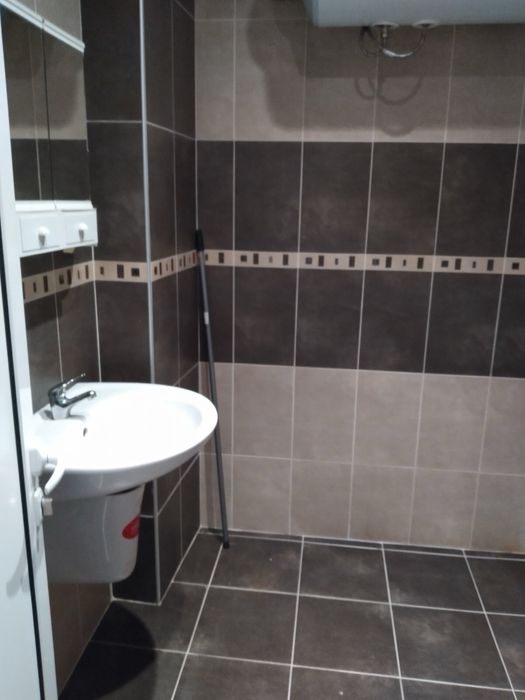 Дава се под наем Двустаен апартамент в Благоевград, Ален мак - 55 кв.м за 255 € - Снимка #5