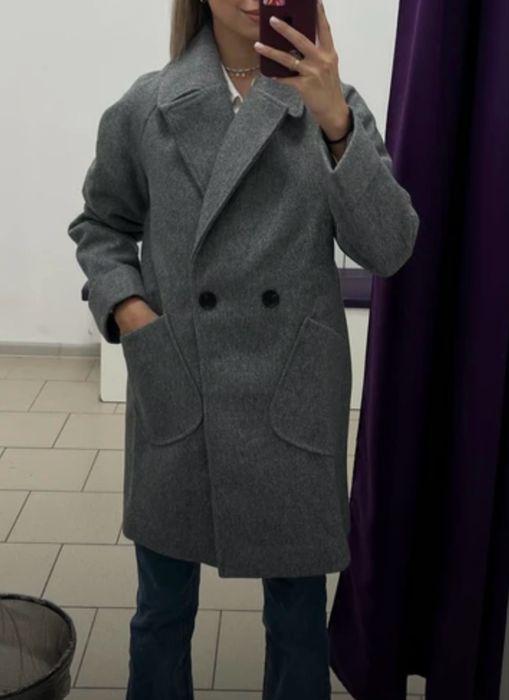 Продам демисезонное пальто