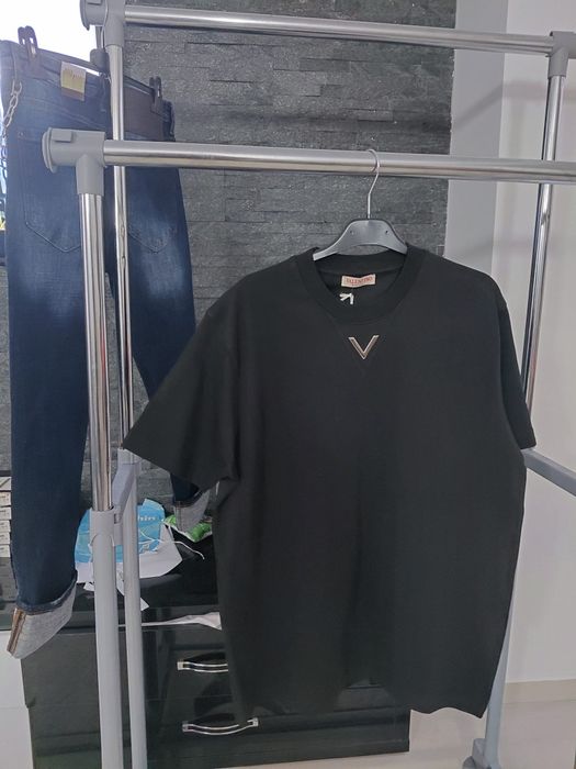 Tricouri diverse modele pentru bărbați super calitate