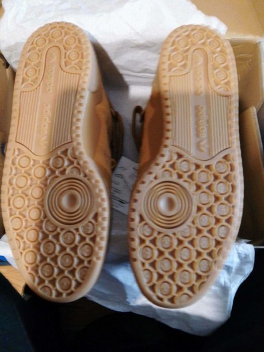 Оригинални обувки ADIDAS - чисто нови !