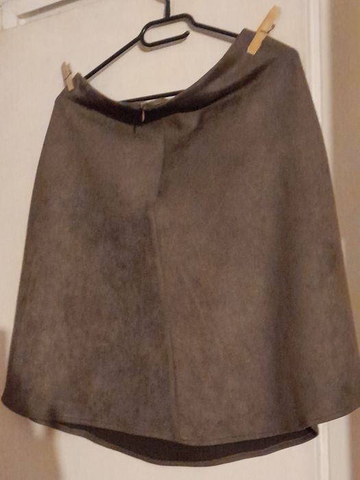 Fustă, piele întoarsă, marca WALLIS, XL..