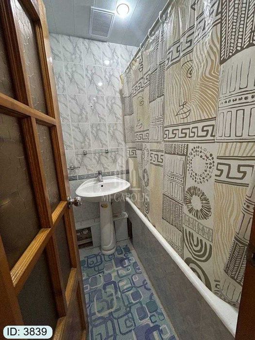 6 mikr alpomish tarafda 3 xona tayyor kvartira sotiladi №3839