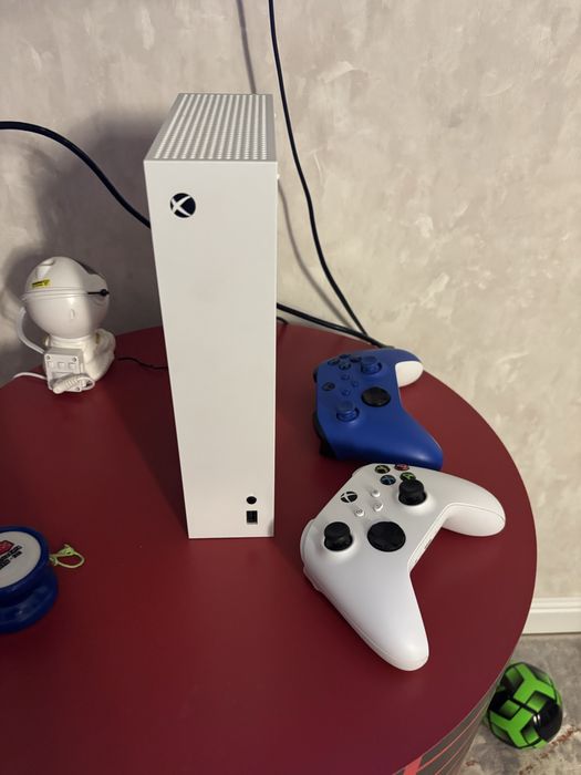 Продам Xbox series S