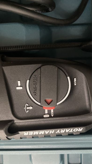 Перфоратор Bosch