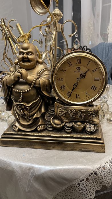 Продам настольные часы