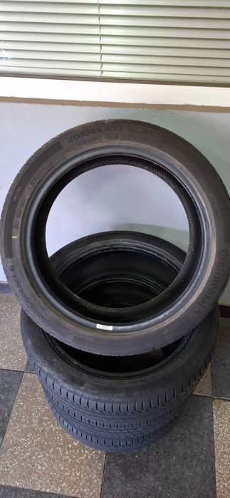 4бр. 205/45/17 Continental 6.3mm грайфер, дот 21г - - -