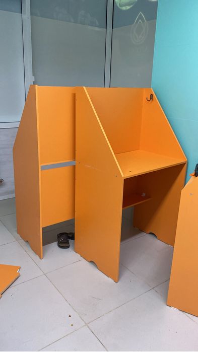 продаётся шкафы компьютерные столы