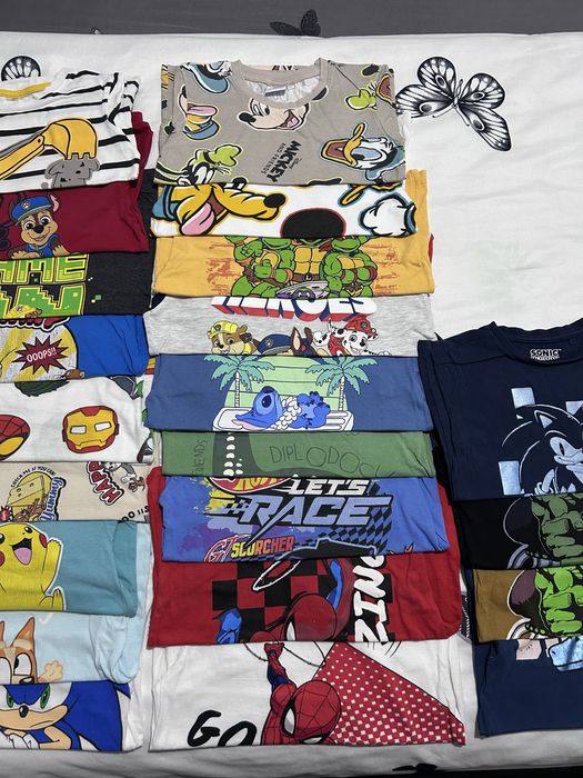 Tricouri marimea 116,29 de tricouri sunt in lot